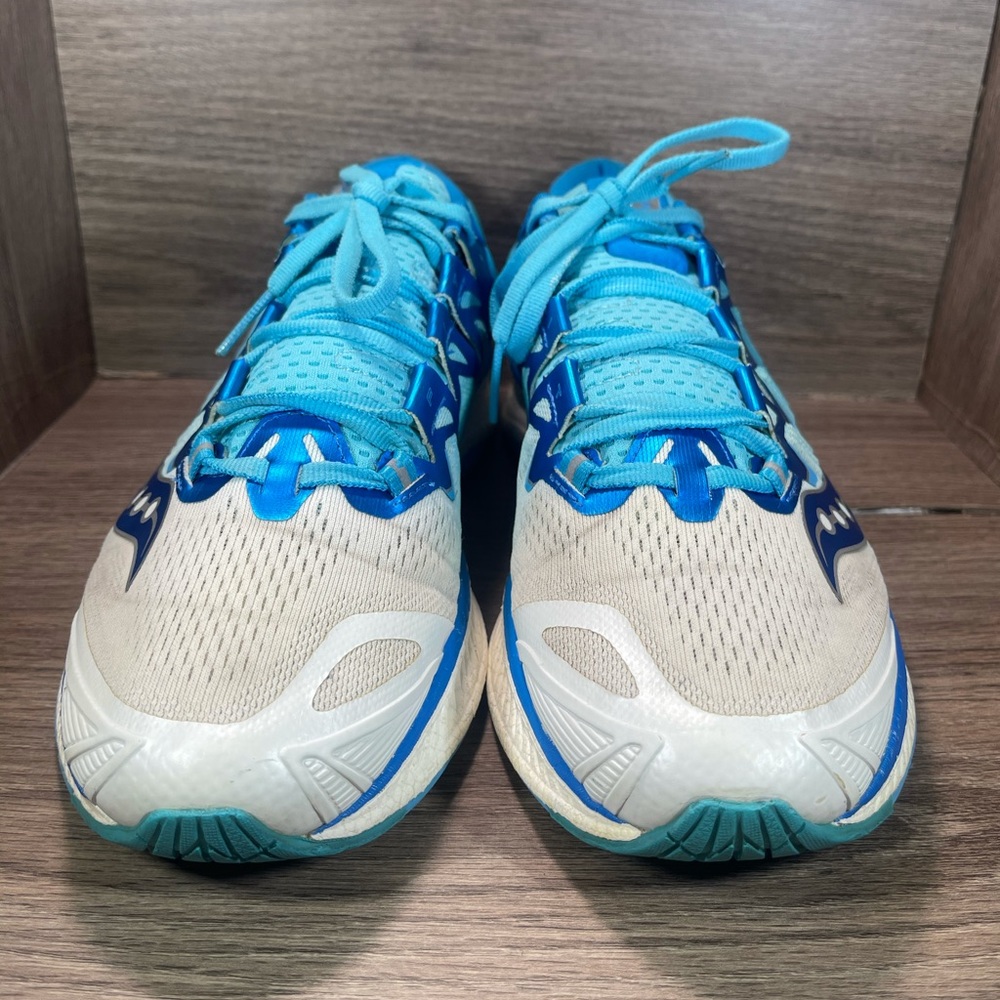 Saucony Triumph ISO 4S10413-5 Women's Max Cushion Trainer